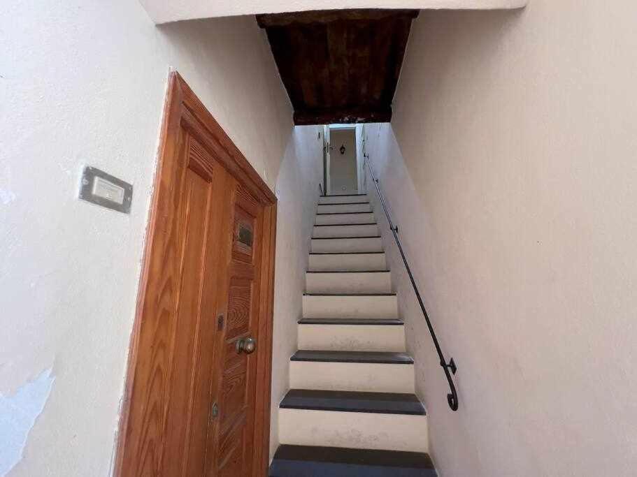 Suite Minerva 10 Steps From Piazza Civica アルゲーロ エクステリア 写真